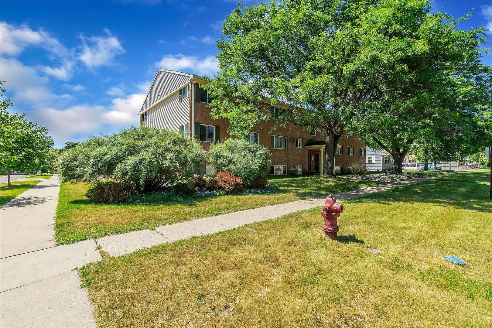 Grand Ledge Apartment: 515 & 516 Maple