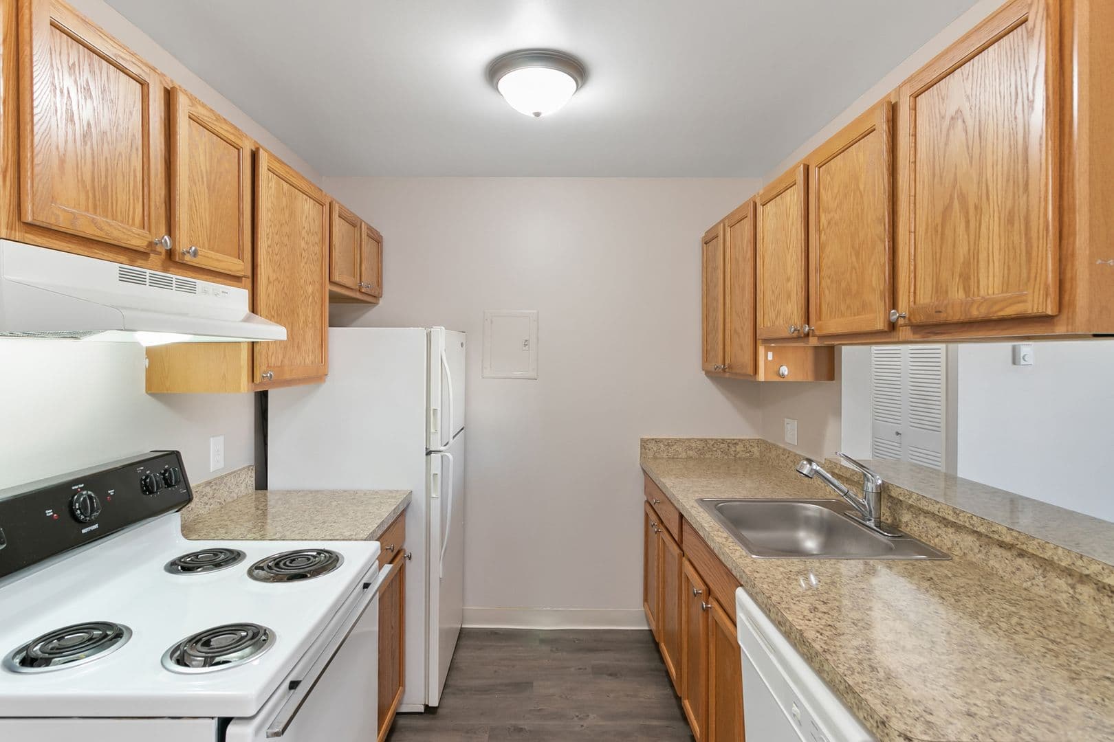 Howell Apartment: 428 Greenwich Drive