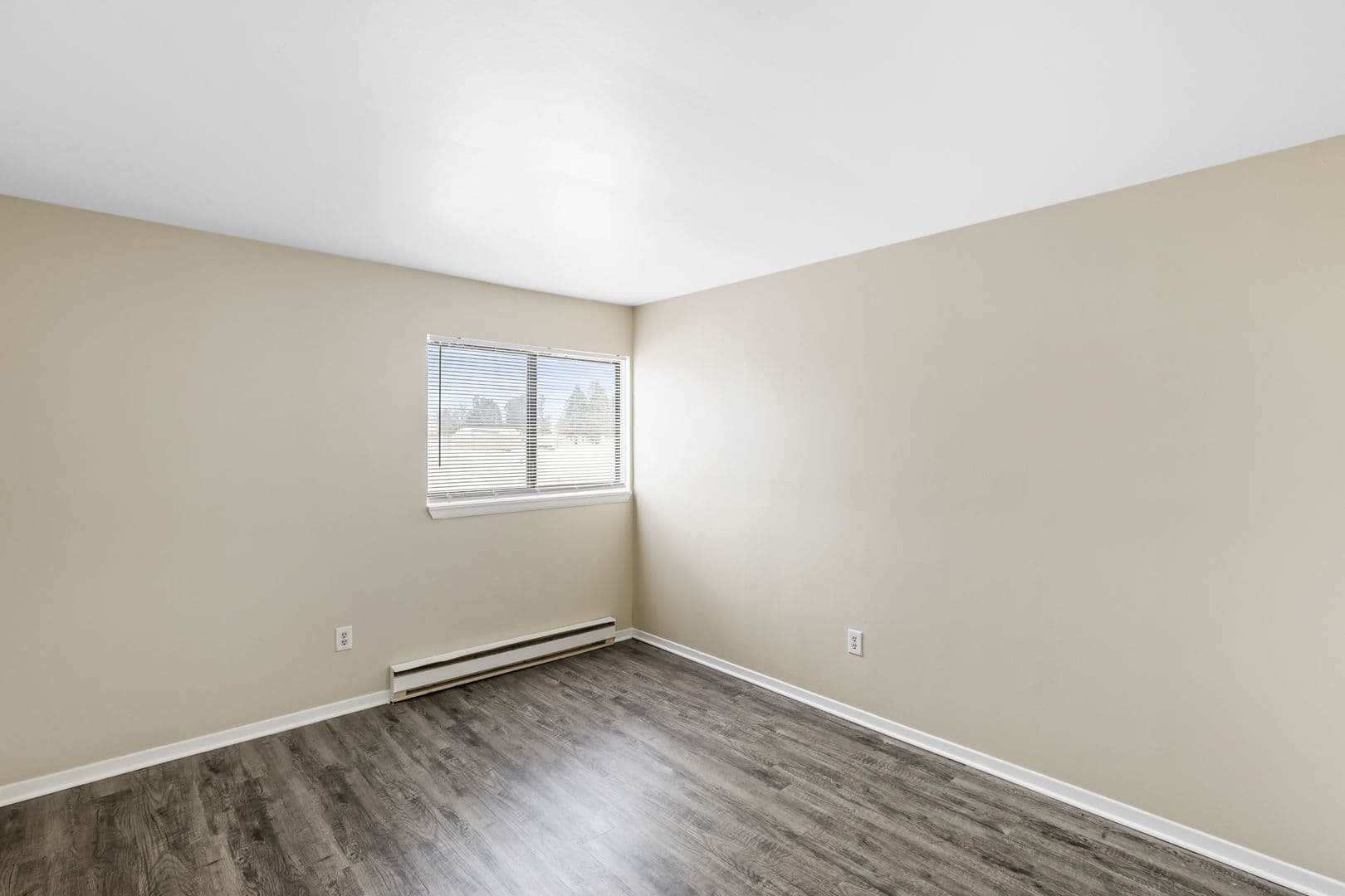 Fowlerville Apartment: 360 N. Ann Street