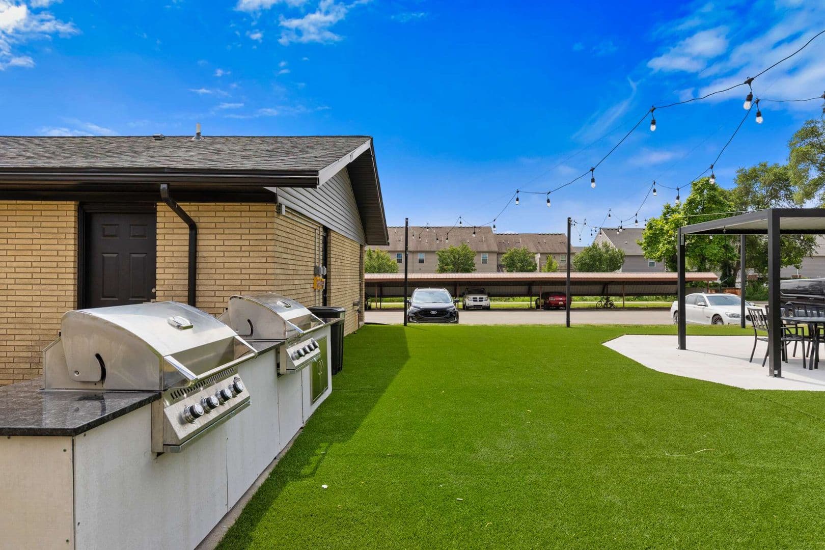Washington Township Apartment: 8365 S. Stony Dr.