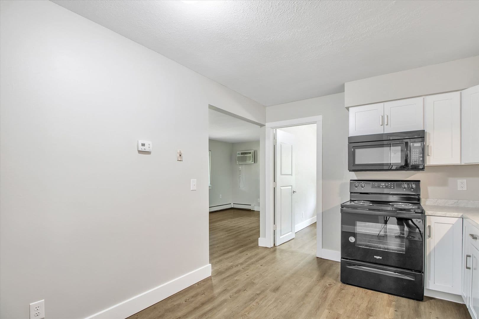 Galesburg Apartment: 8150 E. Michigan Avenue