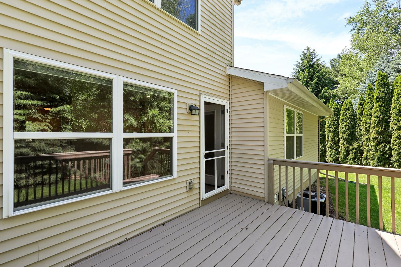 DeWitt Apartment: 270 Brunswick Drive
