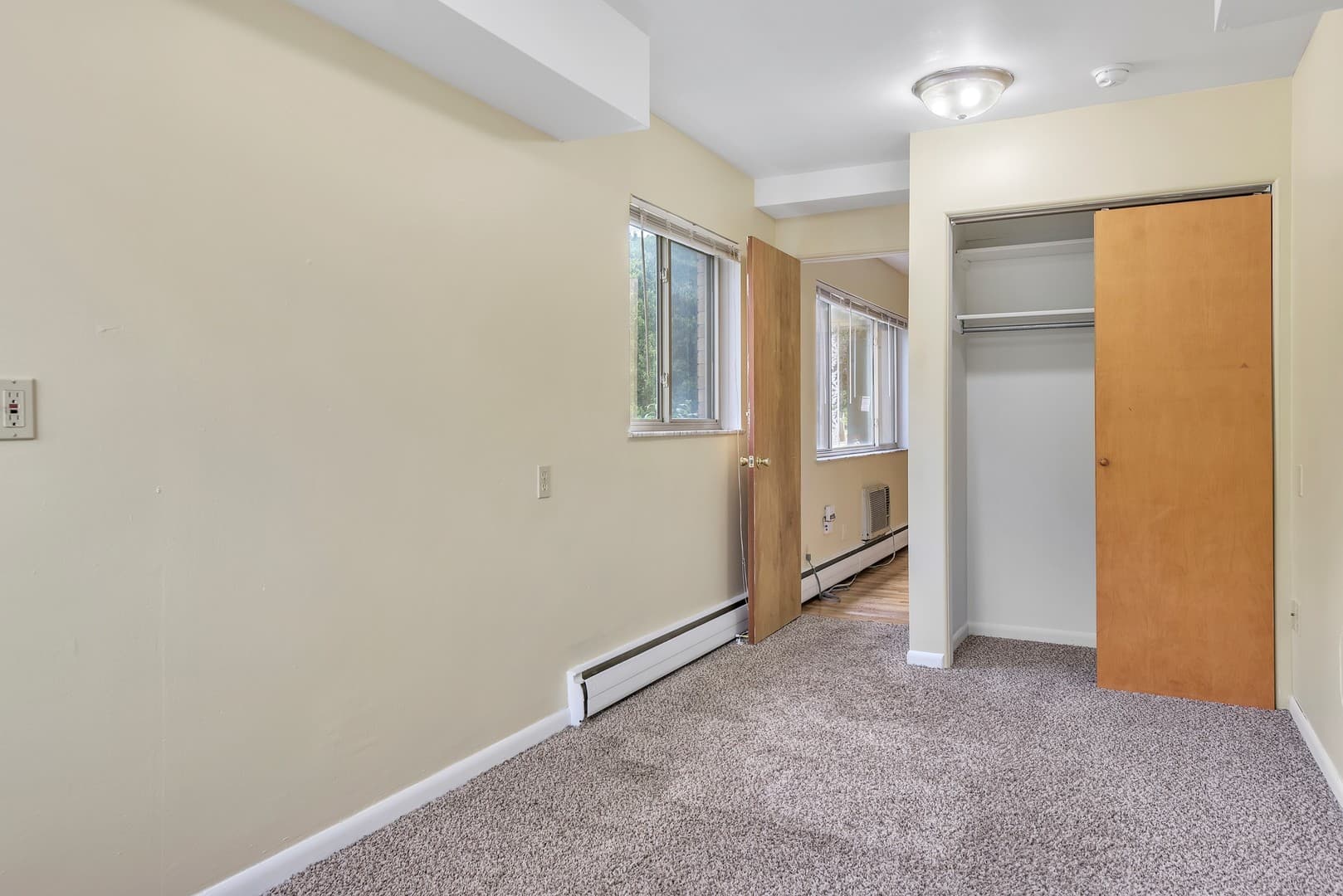East Lansing Apartment: 1410 Old Canton Lane
