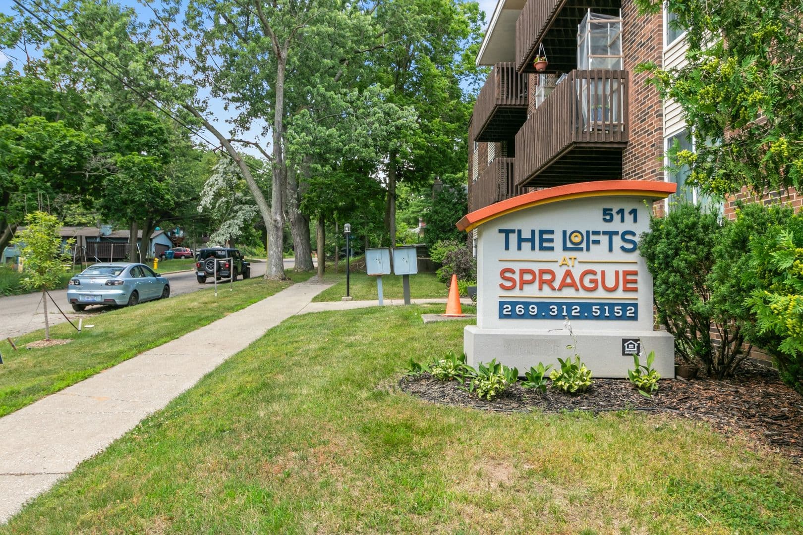 Kalamazoo Apartment: 511 Sprague Avenue