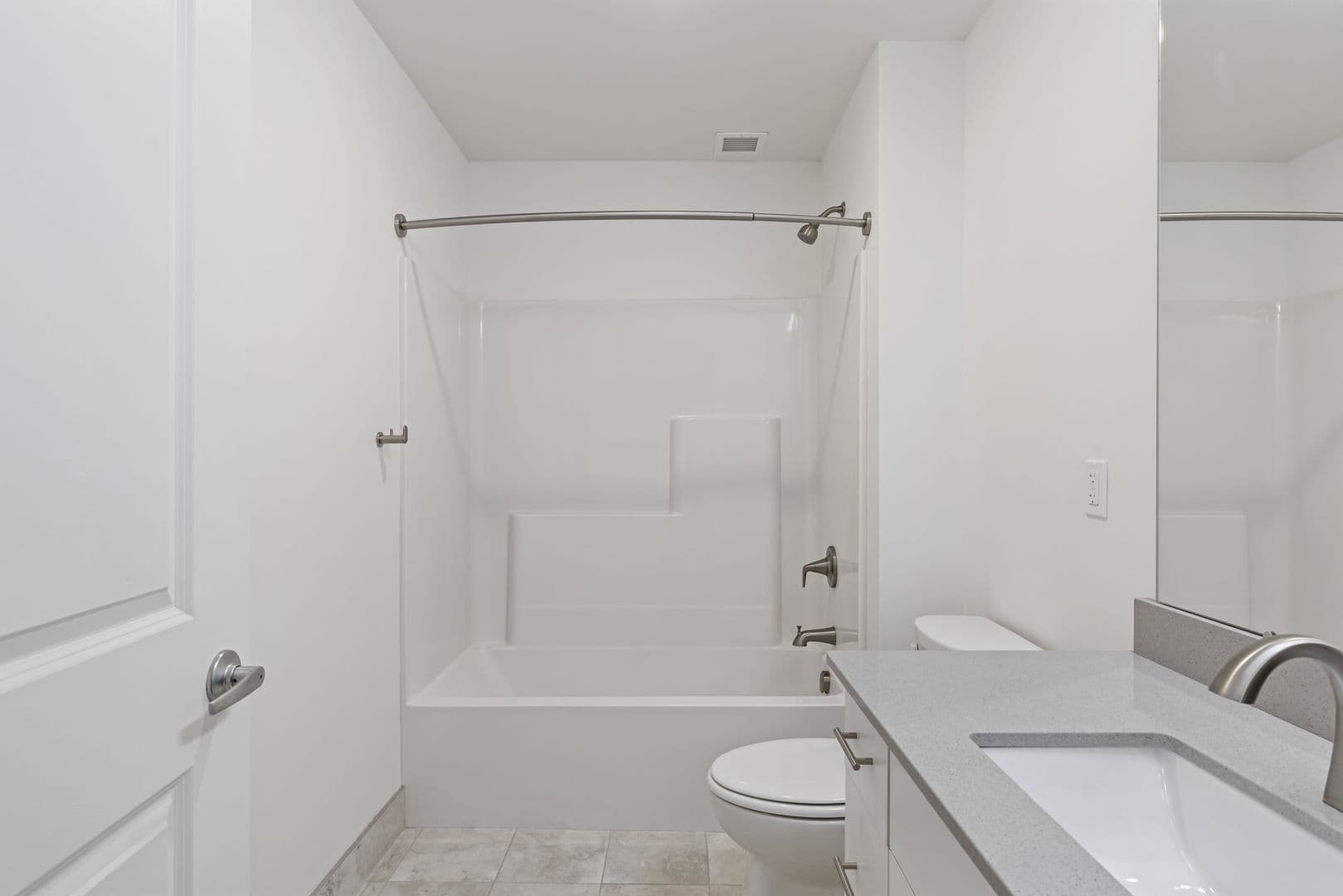 Lansing Apartment: 501 S  Capitol Avenue
