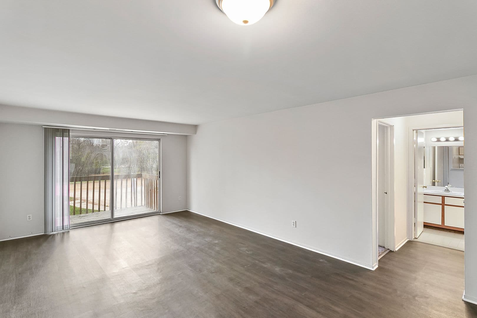 Farmington Hills Apartment: 31600 W. Nine Mile Rd