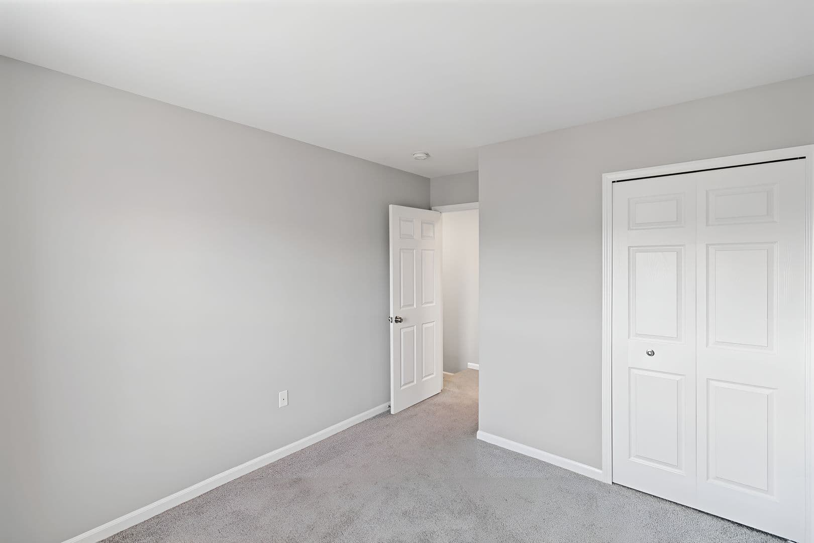 Milford Apartment: 538 Napa Valley Drive