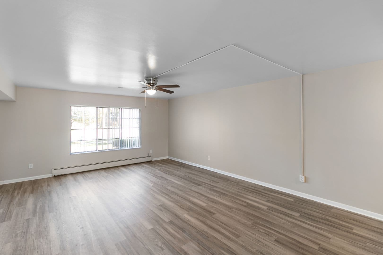 Jackson Apartment: 1700 S West Ave.