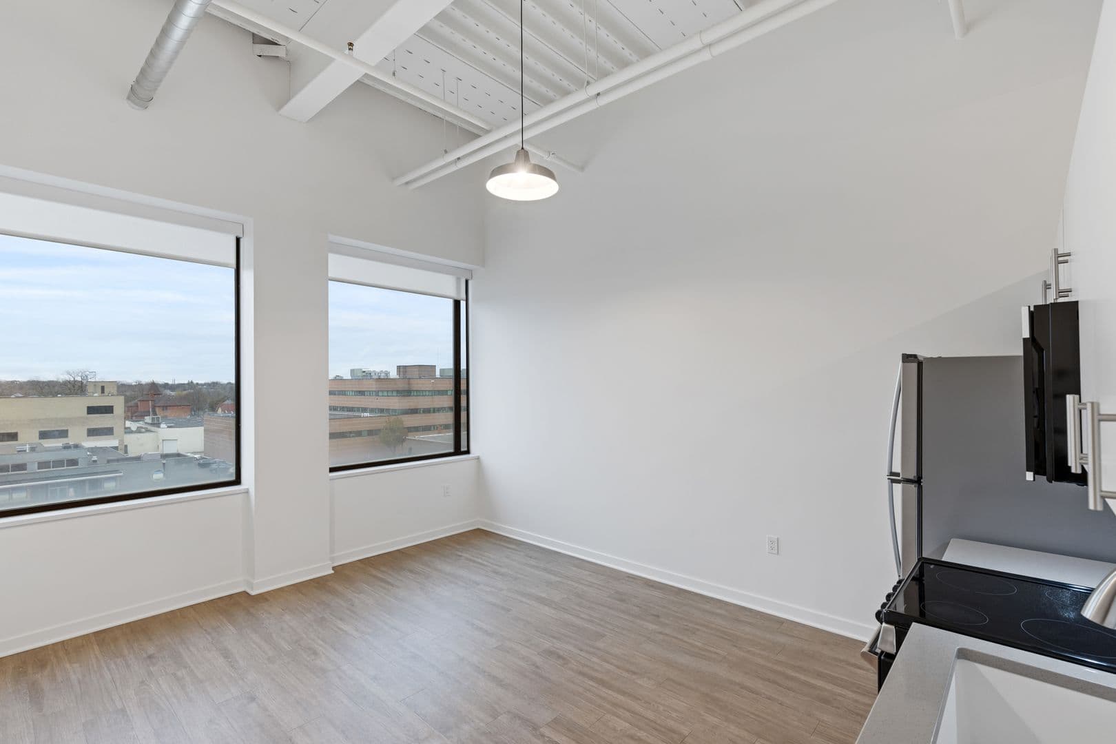 Lansing Apartment: 501 S  Capitol Avenue