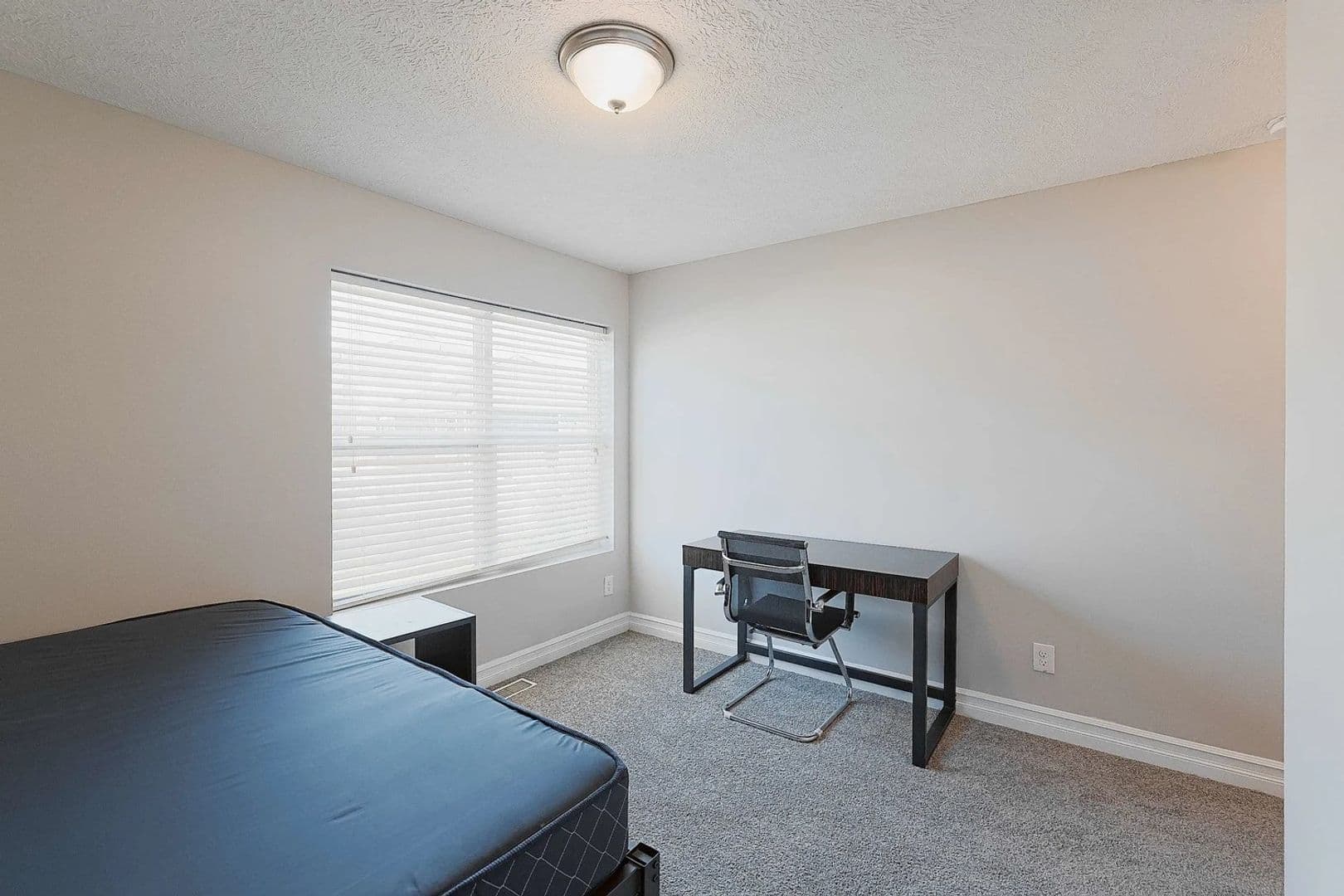 East Lansing Apartment: 3945 Hunsaker Drive