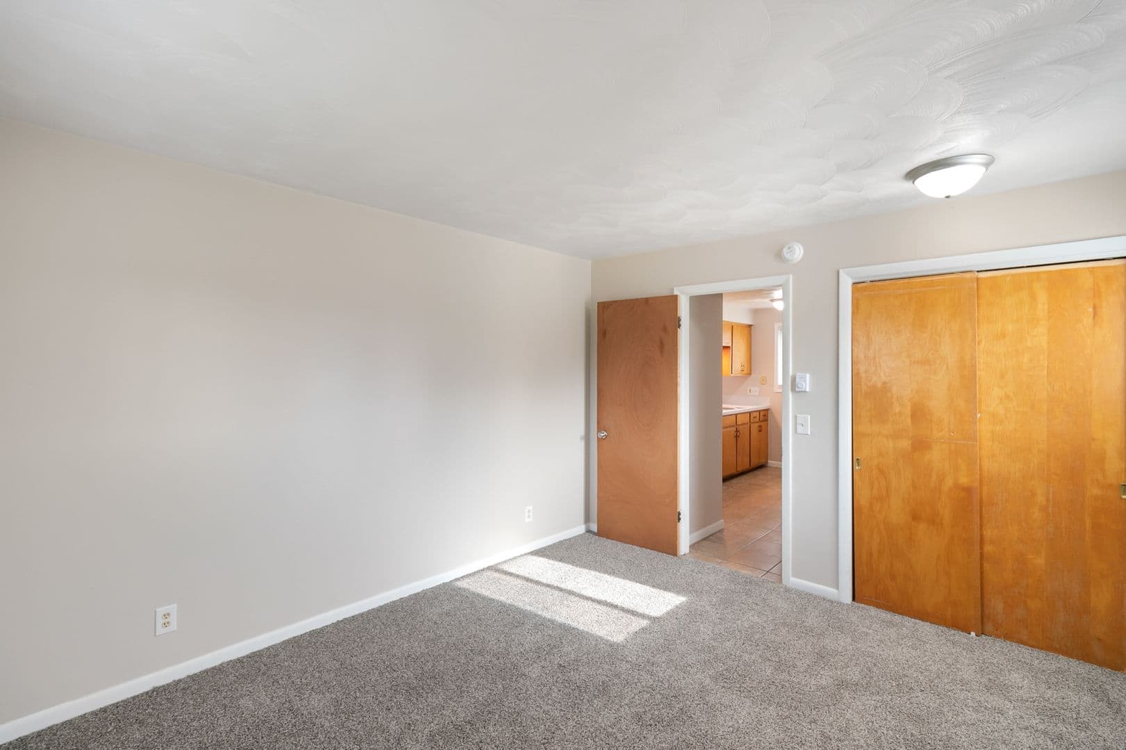 DeWitt Apartment: 13435 Dawn Dew Dr.