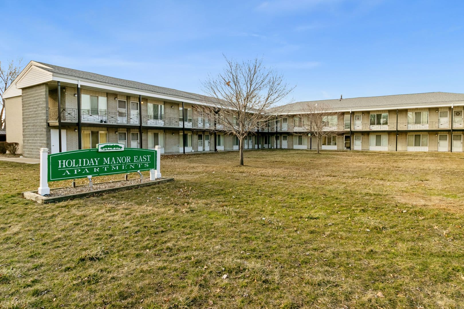 Roseville Apartment: 16435 E 12 Mile Rd