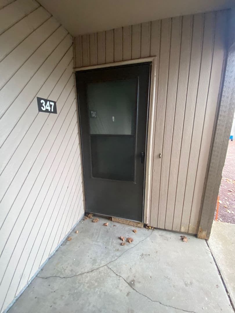 Fowlerville Apartment: 360 N. Ann Street
