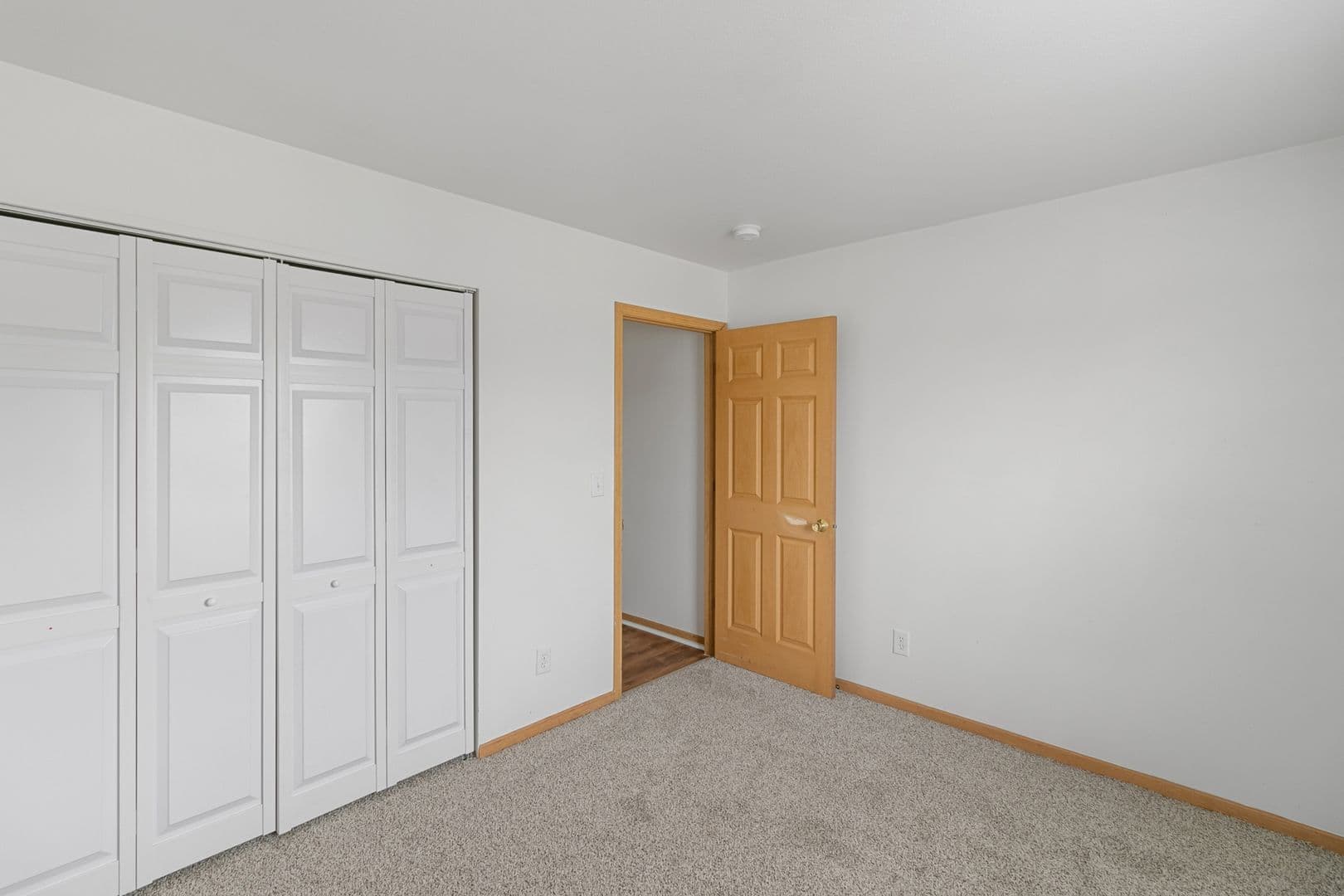 Saginaw Apartment: 2800 Brookwood N.