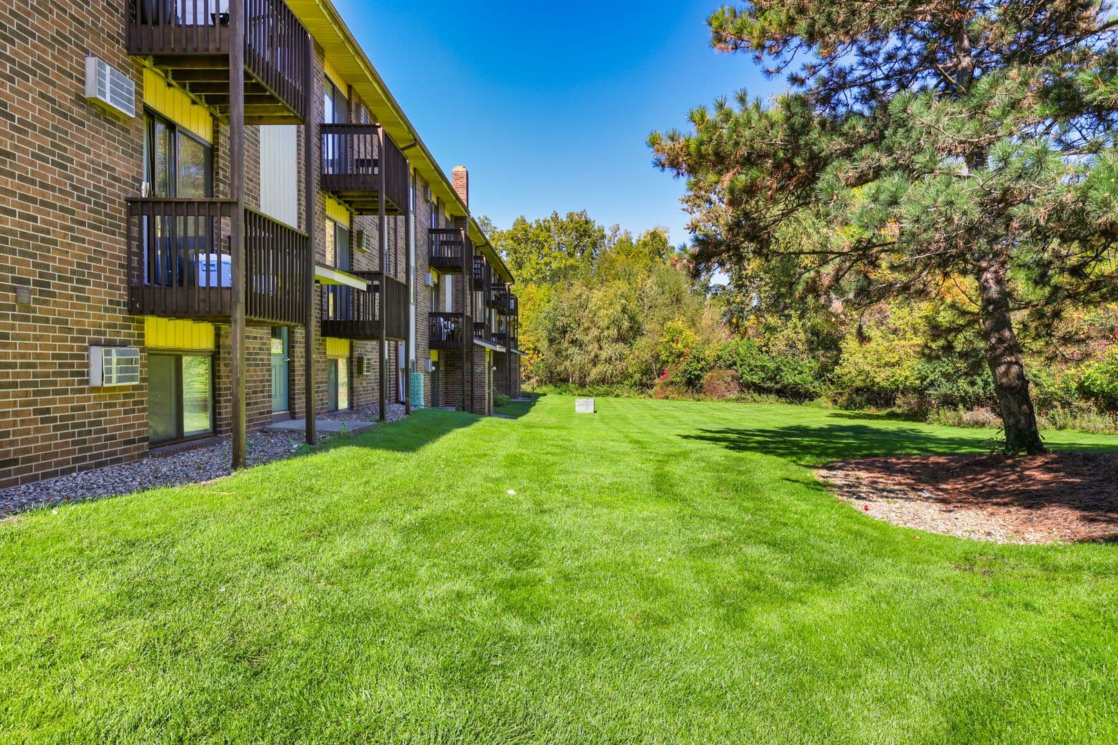 Wyoming Apartment: 3356 Byron Center Ave SW
