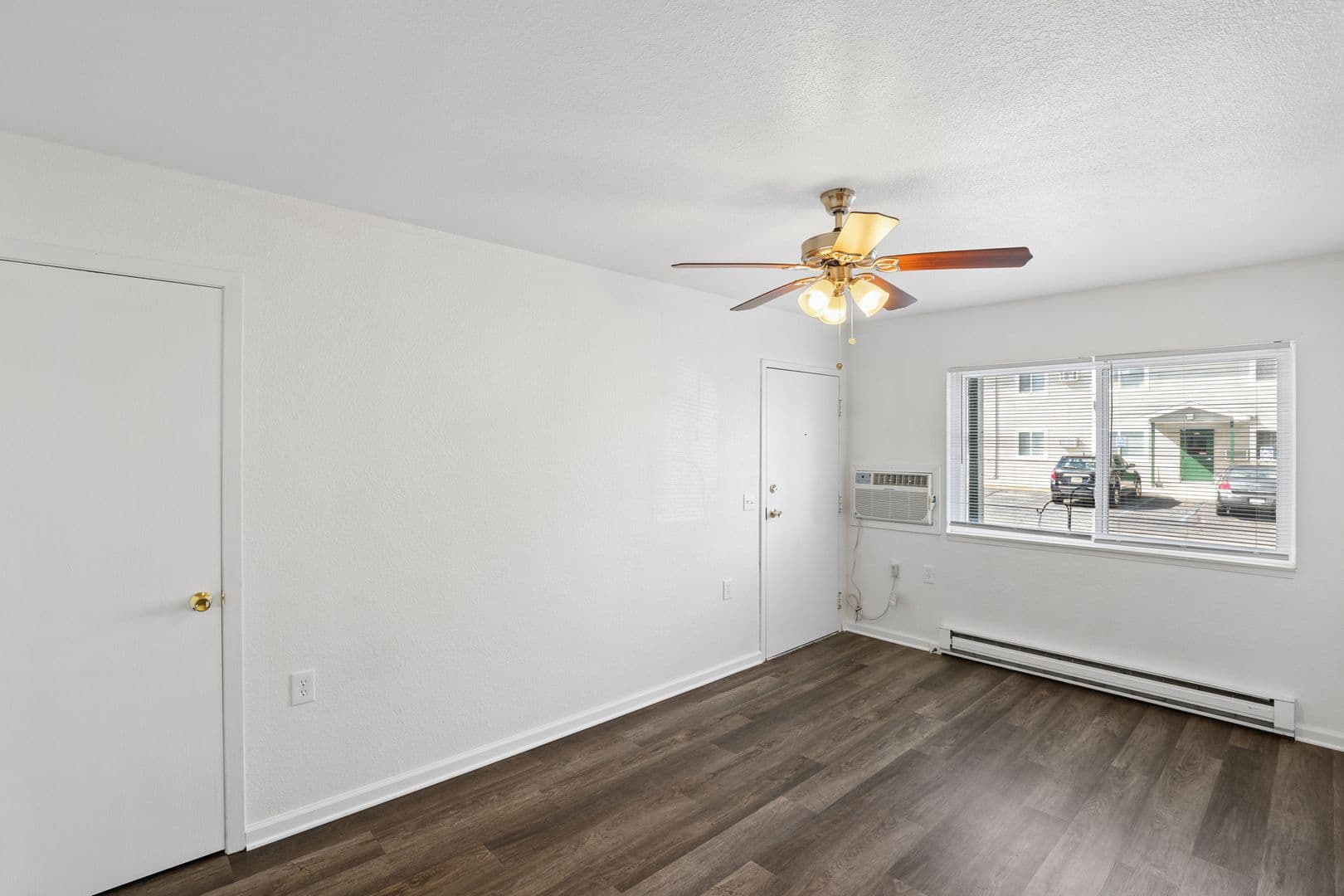 Clare Apartment: 235 Dwyer Avenue