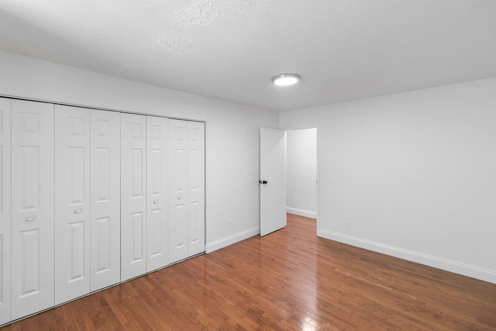Kalamazoo Apartment: 511 Sprague Avenue