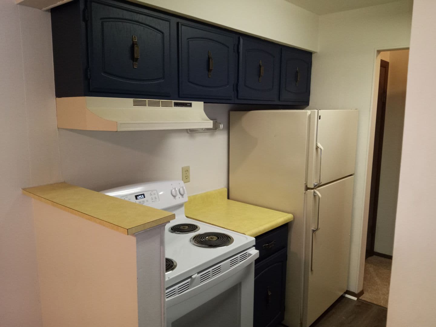 Marquette Apartment: 1000-1142 Northland Drive