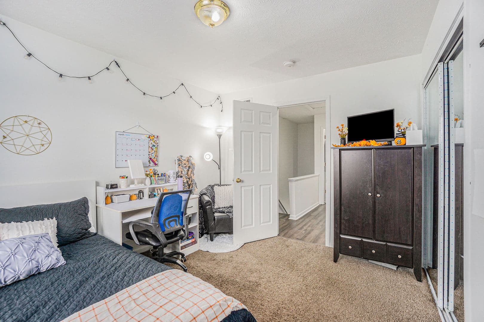Kalamazoo Apartment: 4101 W. Michigan Avenue