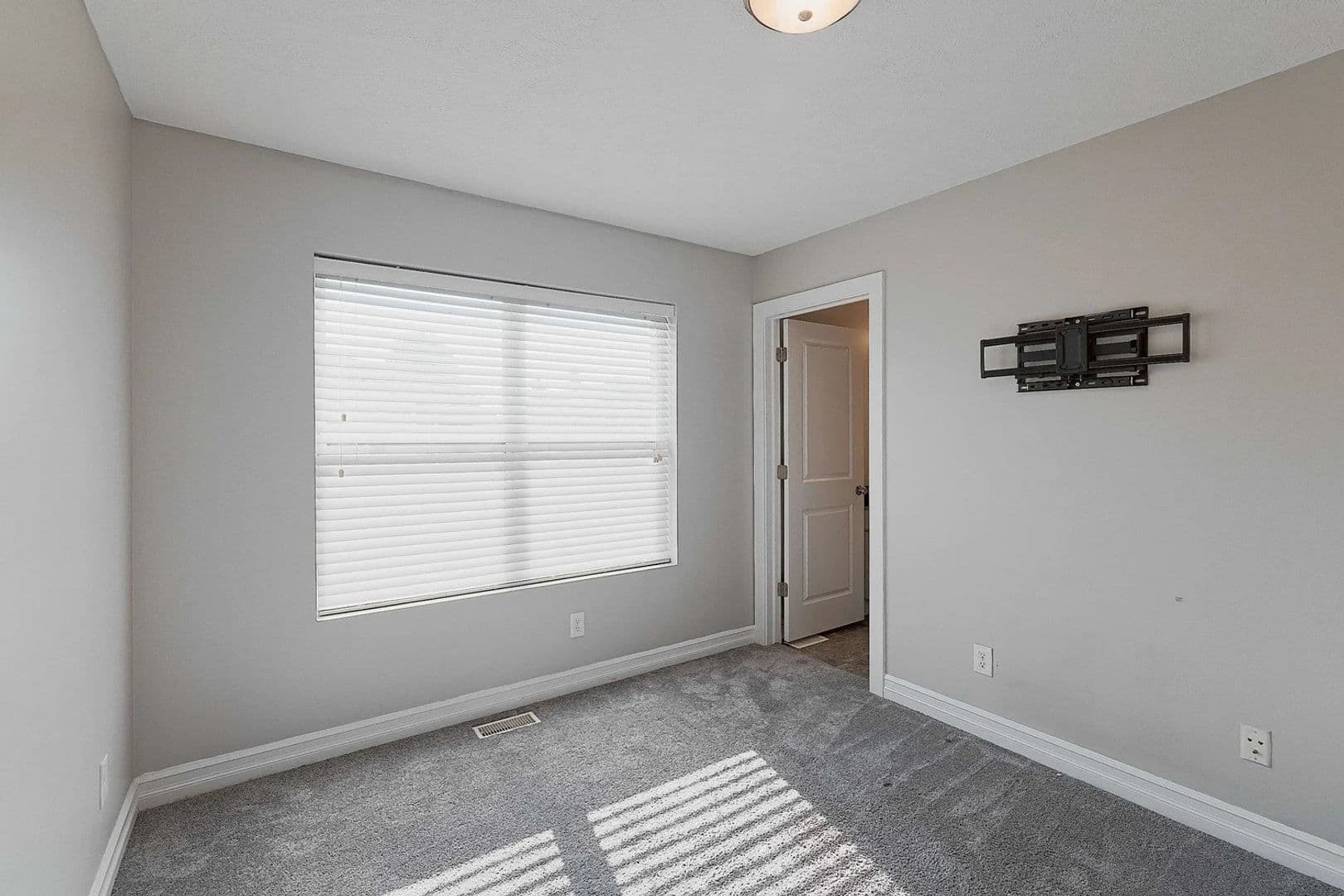 East Lansing Apartment: 3945 Hunsaker Drive