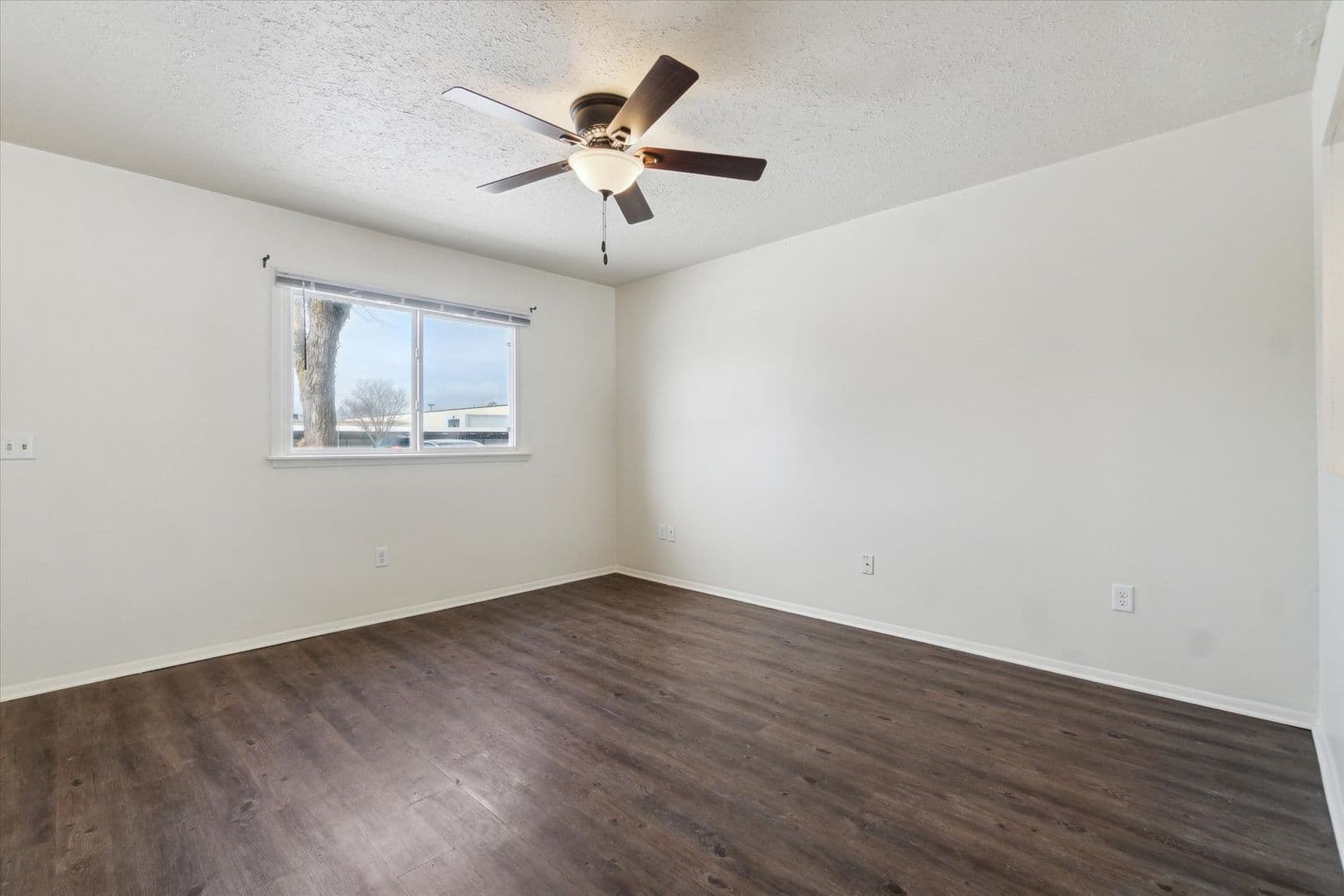 Alma Apartment: 1589 Mary Ct