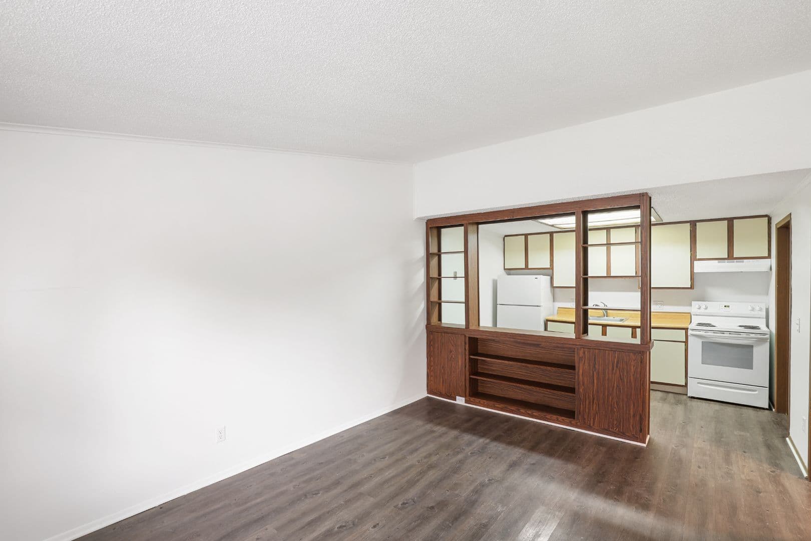 Haslett Apartment: 1373 Montgomery Court