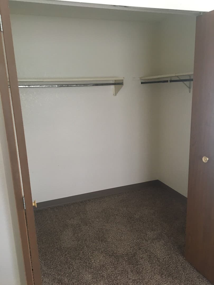 Litchfield Apartment: 204 Southfield St.