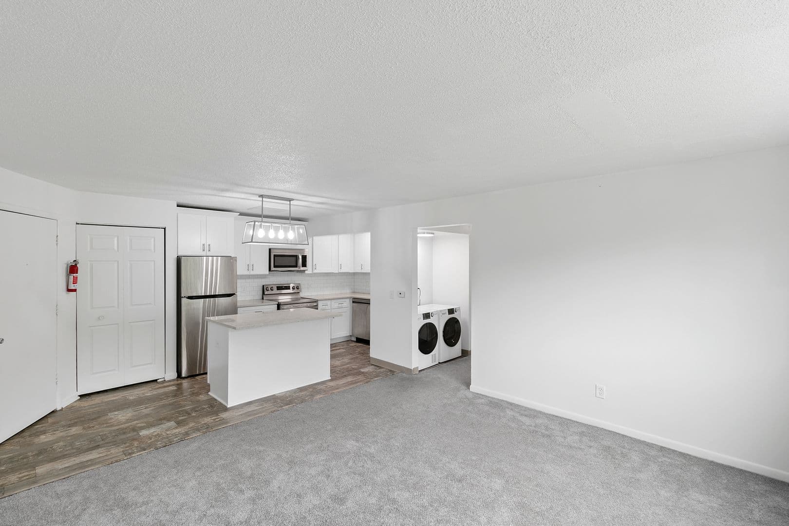 Kalamazoo Apartment: 105 N Kendall Ave