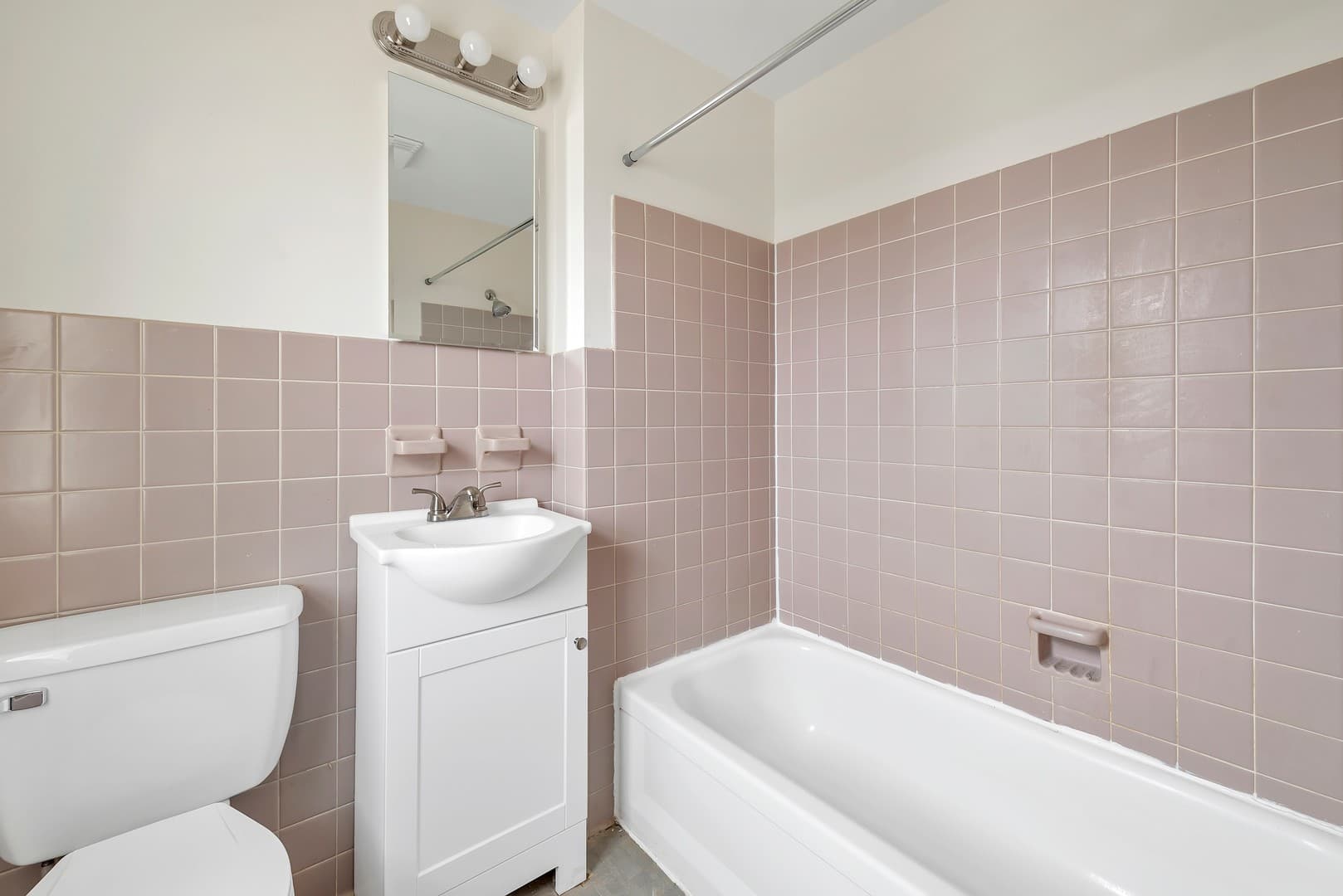 Springfield Apartment: 1 -16 Locust Road