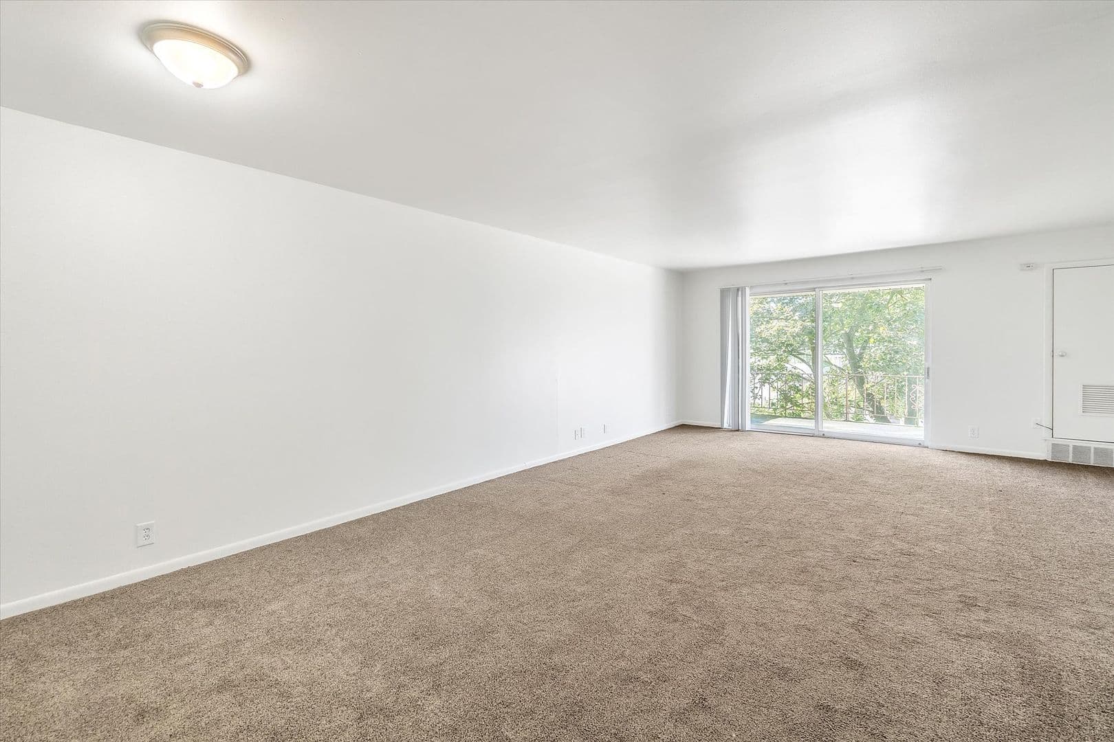 Owosso Apartment: 410 N. Ball St