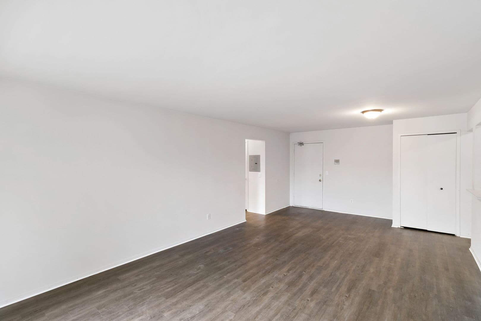 Farmington Hills Apartment: 31600 W. Nine Mile Rd