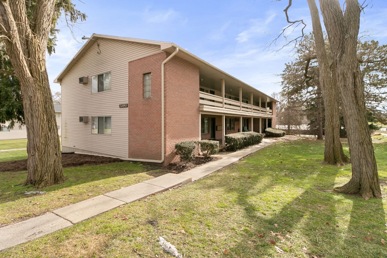 Haslett Apartment: 5890 Marsh Road