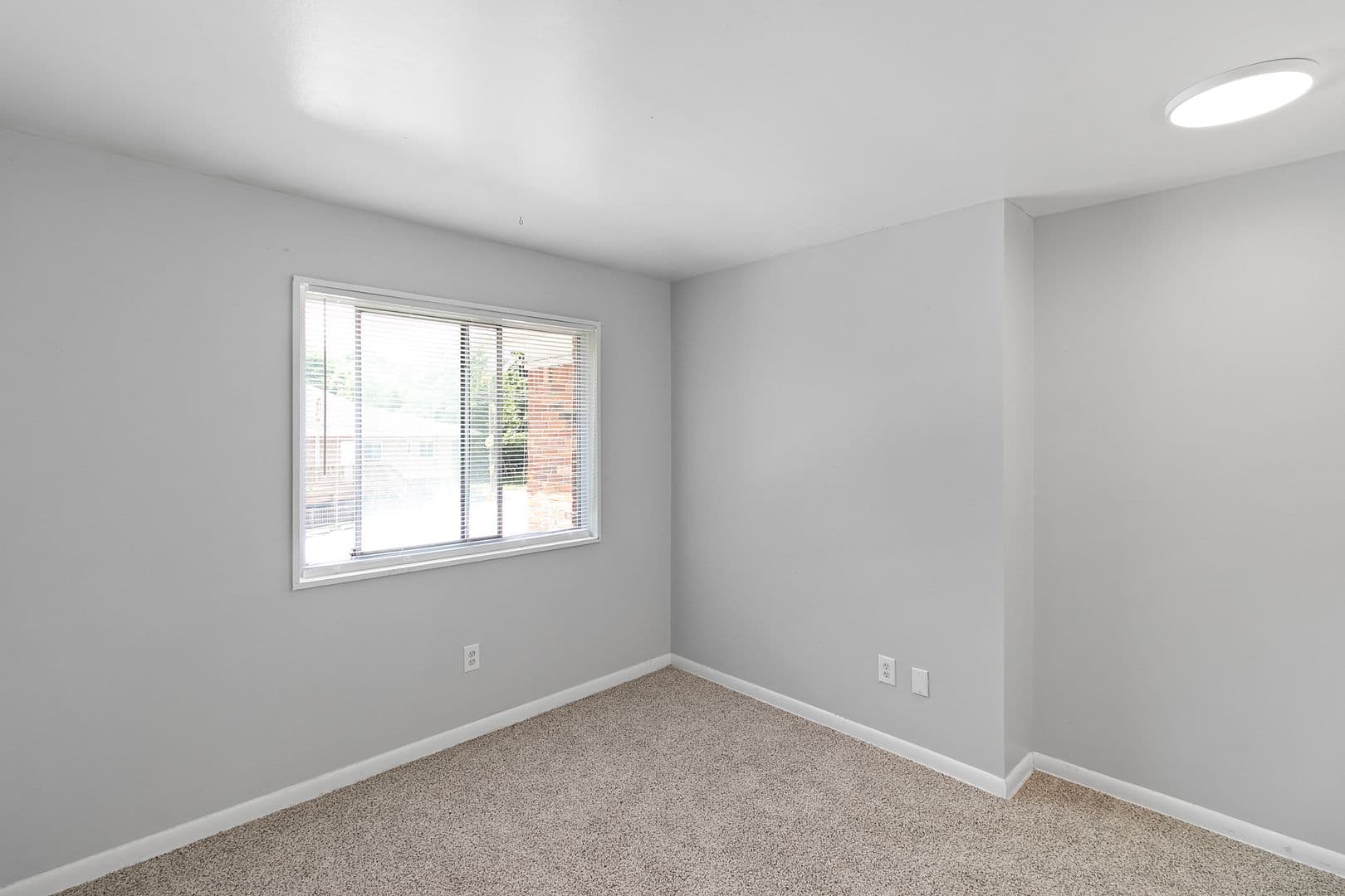 Lansing Apartment: 1815 Potomac Circle
