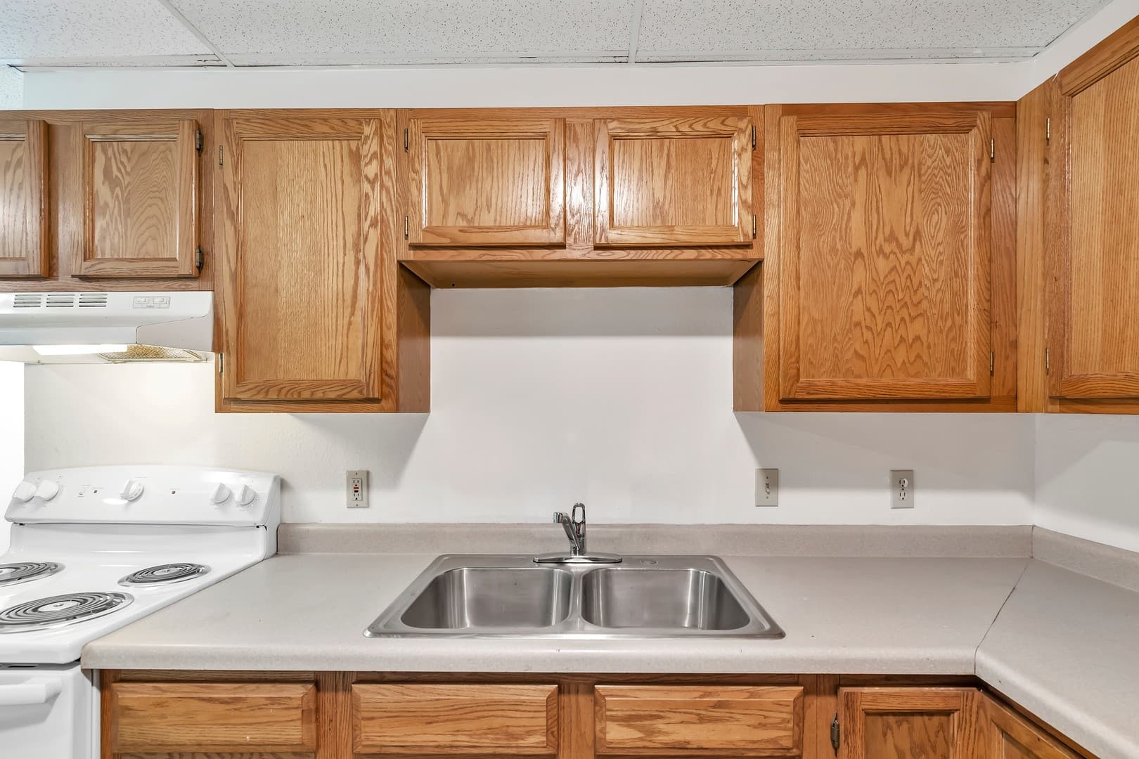Olivet Apartment: 350 Church Street
