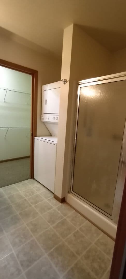 Coldwater Apartment: 4 Burns Park Drive