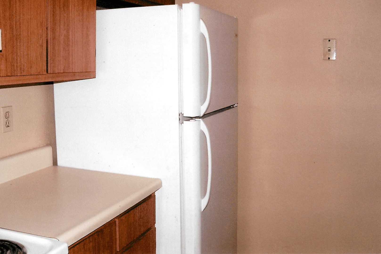 Litchfield Apartment: 204 Southfield St.