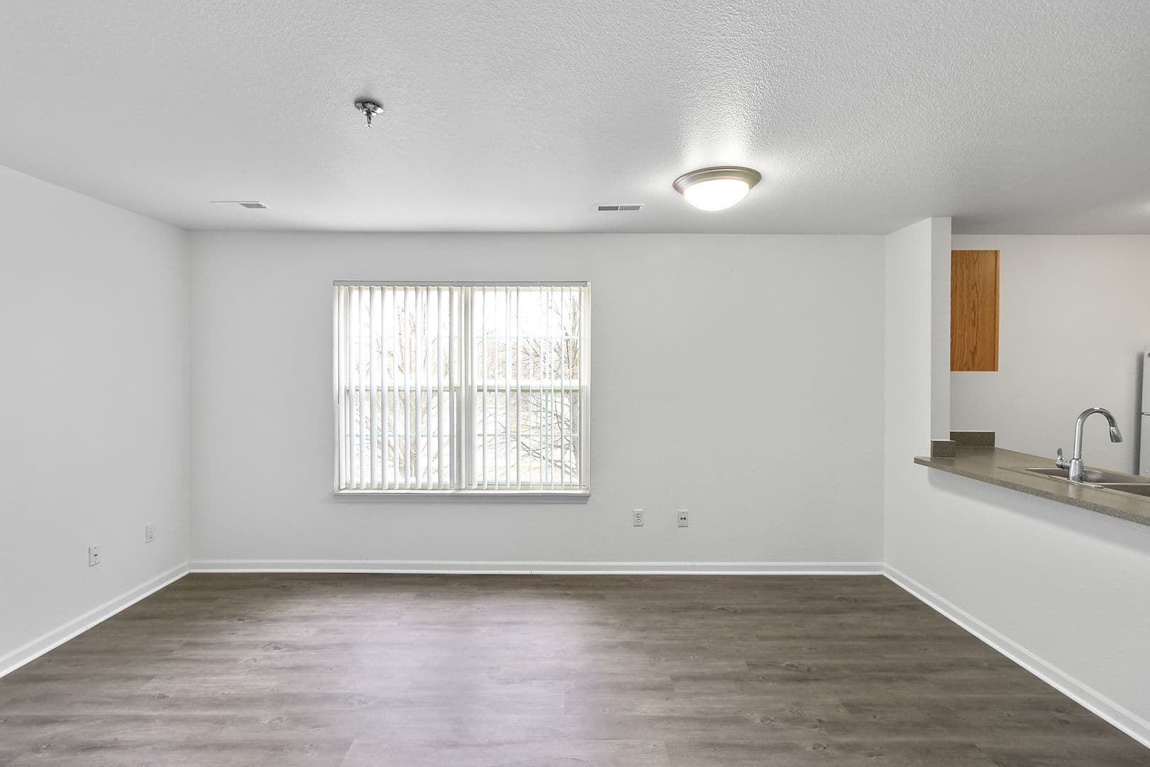 Ypsilanti Apartment: 2224 Golfside Road