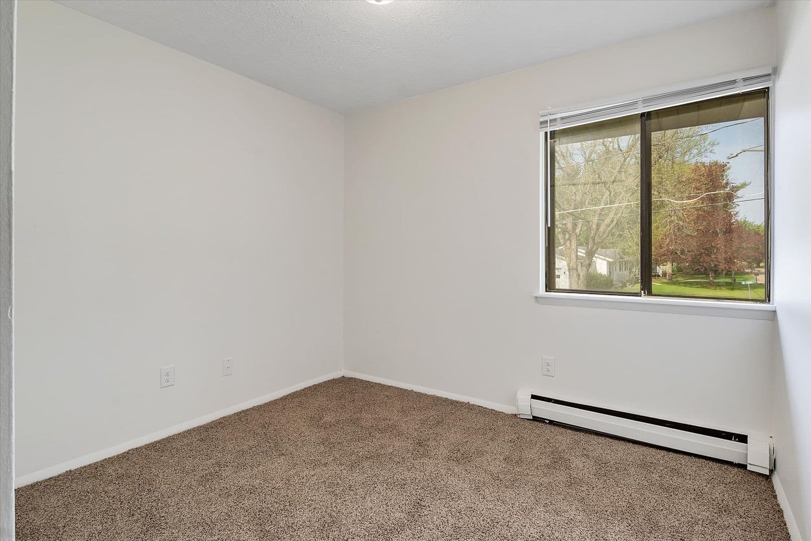 Olivet Apartment: 624 Spruce, 628 Spruce, 700 Spring Street, 706 Spring
