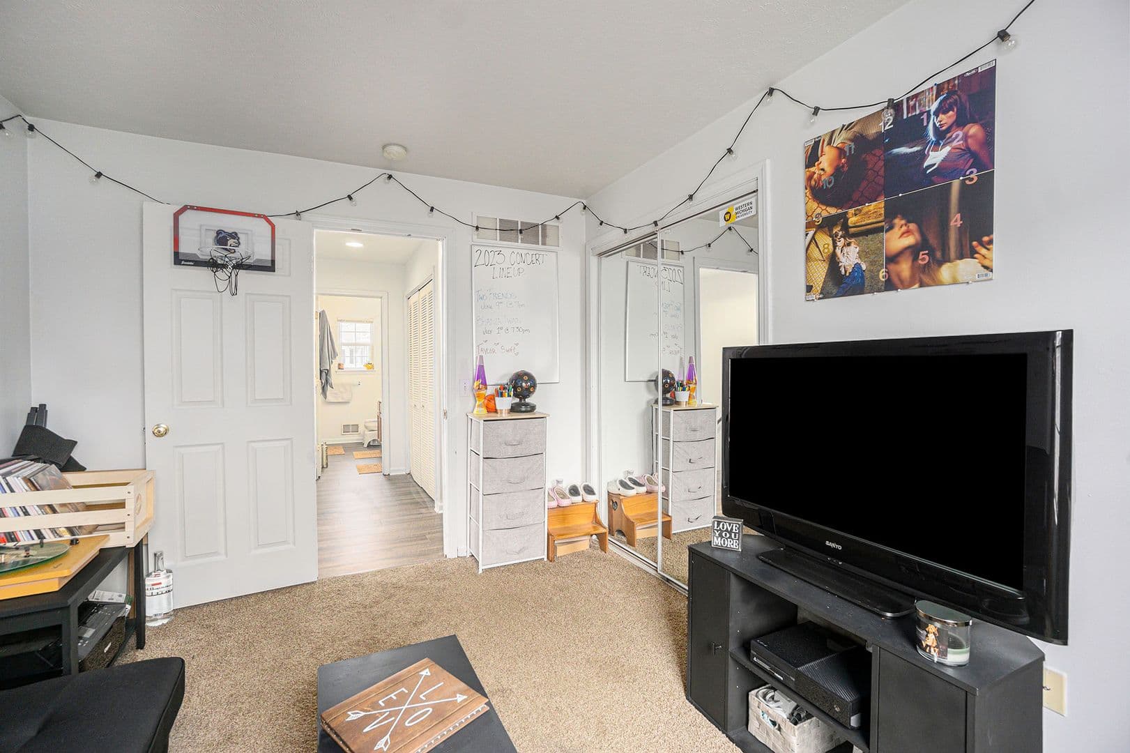 Kalamazoo Apartment: 4101 W. Michigan Avenue