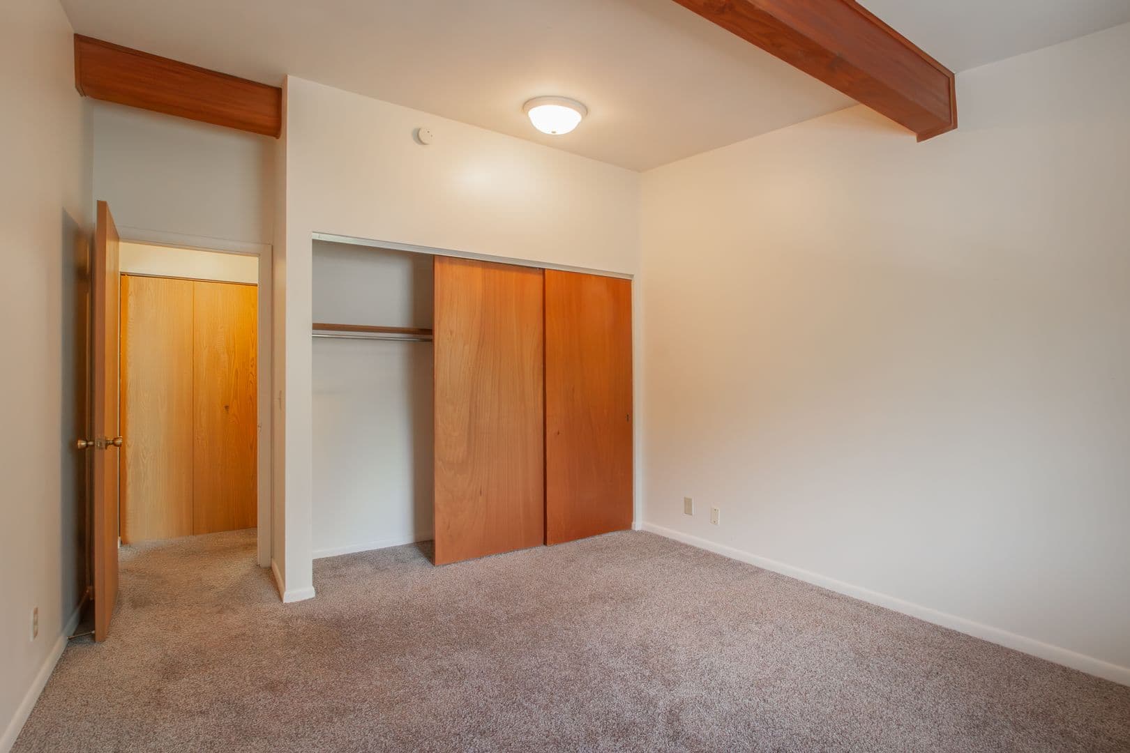 East Lansing Apartment: 144, 212, 224 Highland Avenue