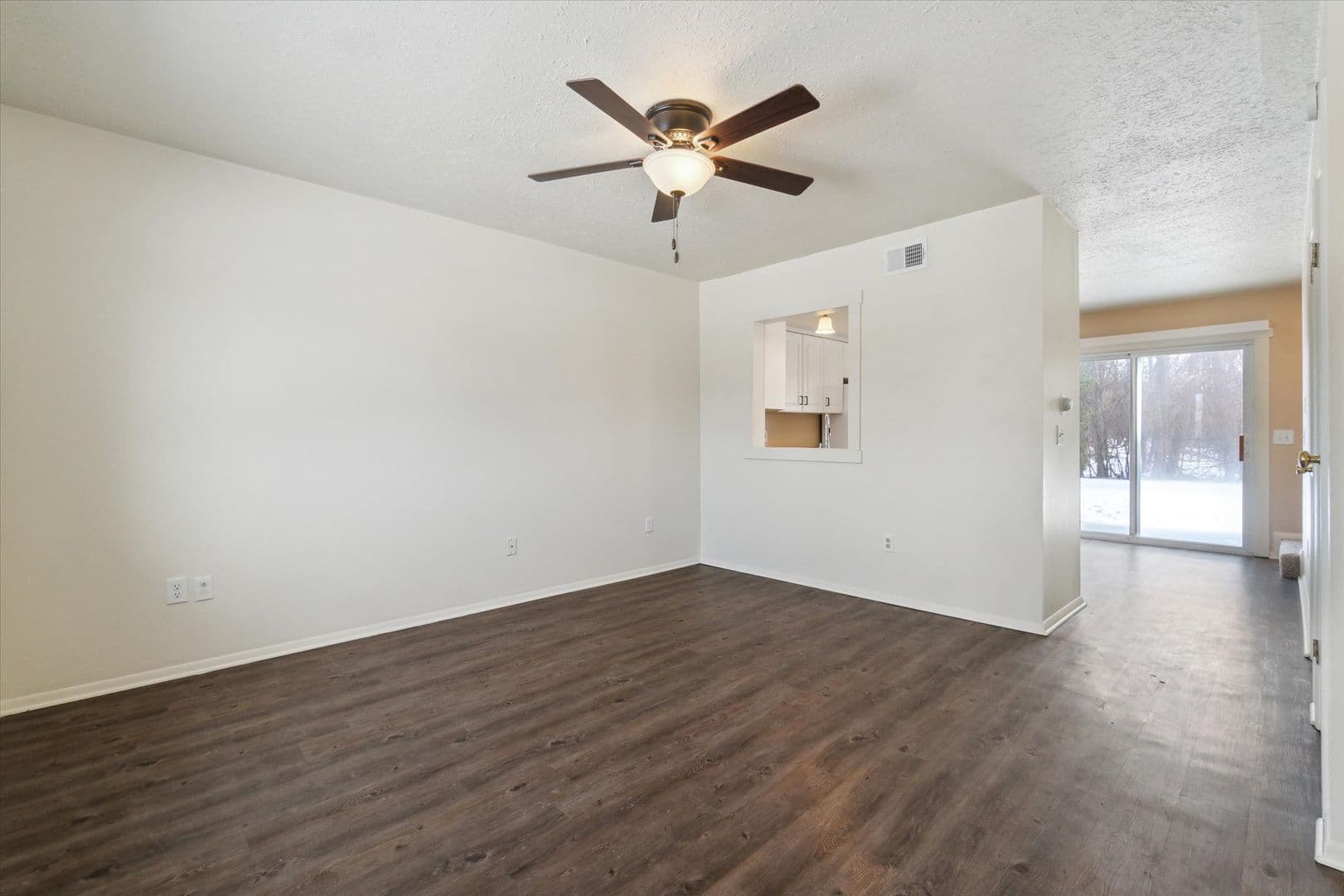 Alma Apartment: 1589 Mary Ct