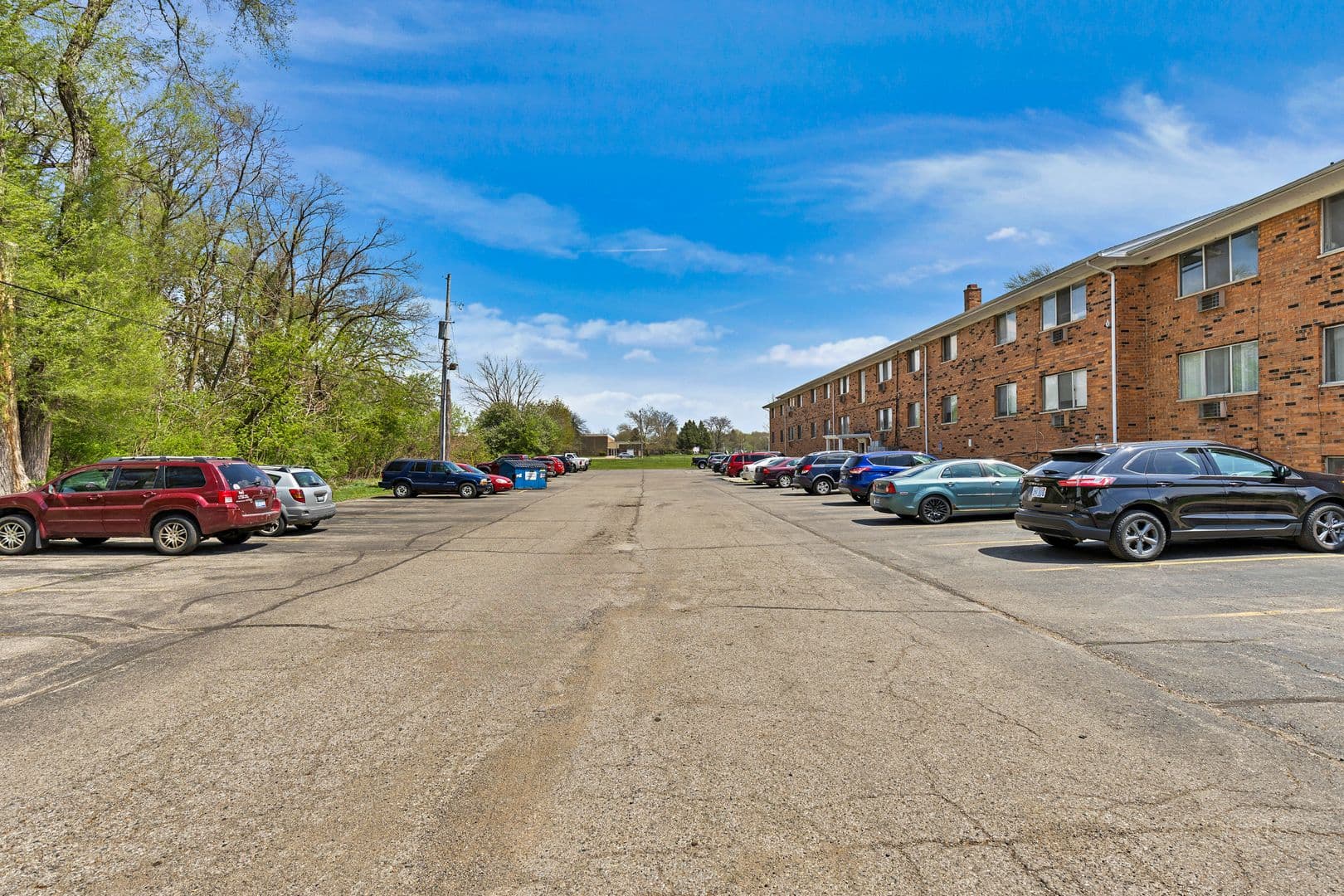 Albion Apartment: 205 E. Watson Street