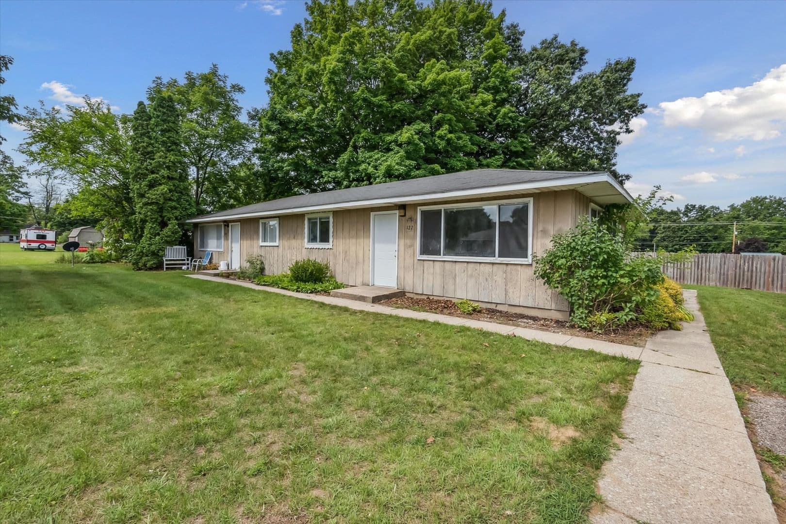 Lawton Apartment: 210 Morrill