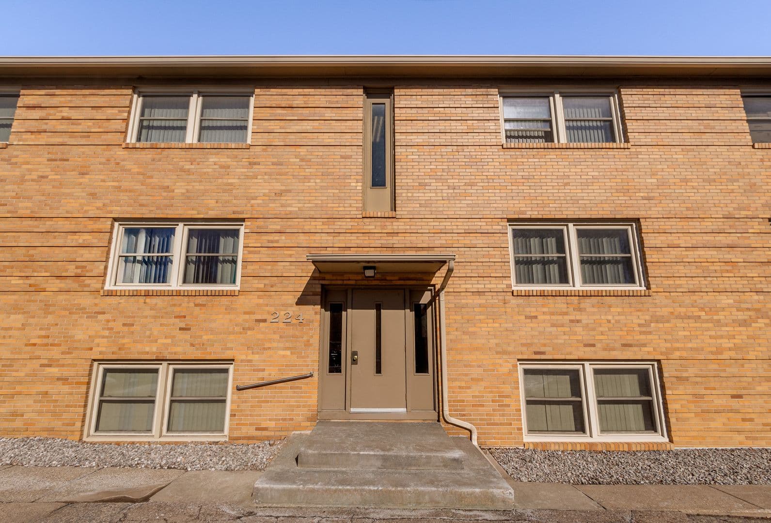 East Lansing Apartment: 144, 212, 224 Highland Avenue