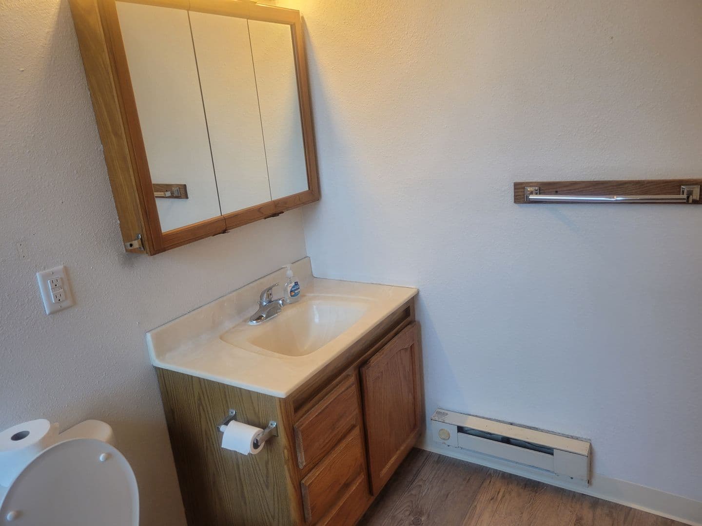 Olivet Apartment: 350 Church Street