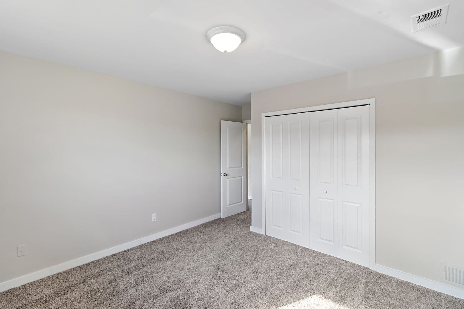 Washington Township Apartment: 8365 S. Stony Dr.