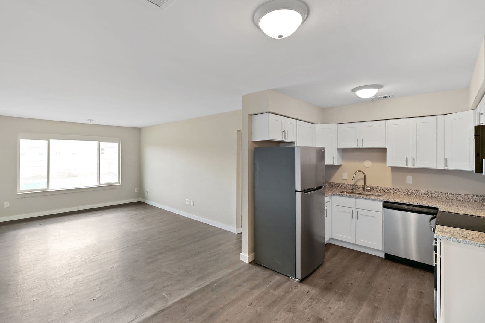 Washington Township Apartment: 8365 S. Stony Dr.