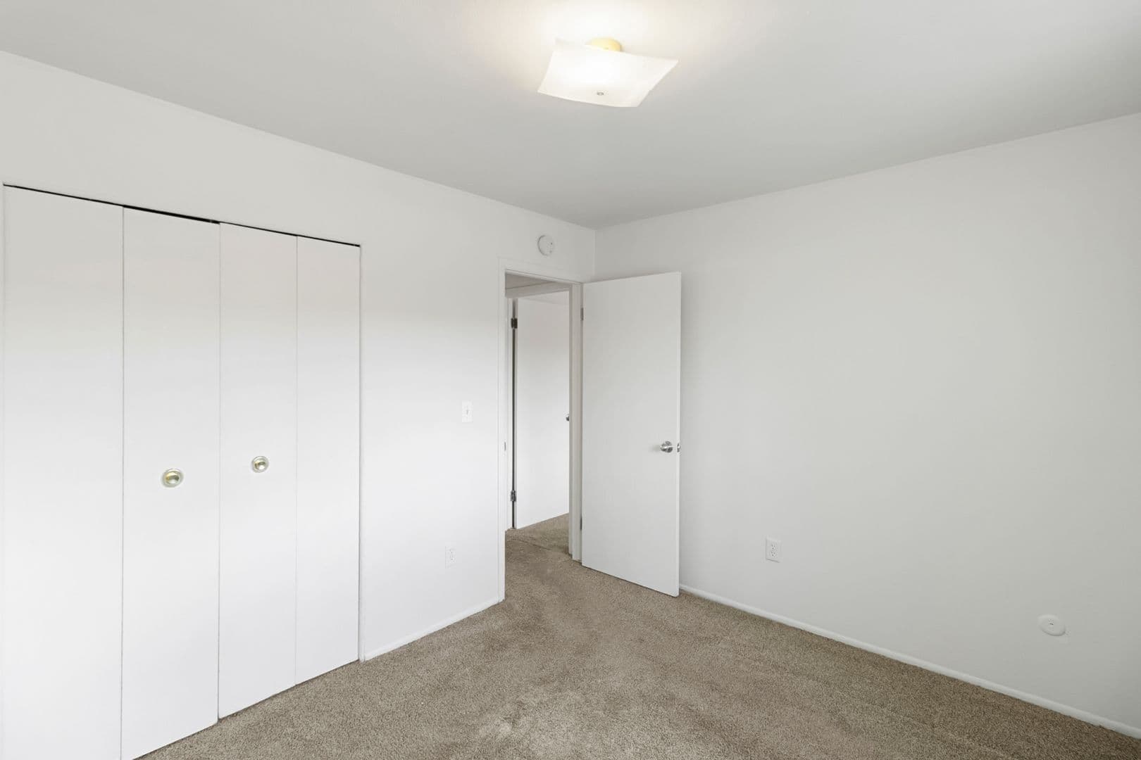 Roseville Apartment: 16435 E 12 Mile Rd