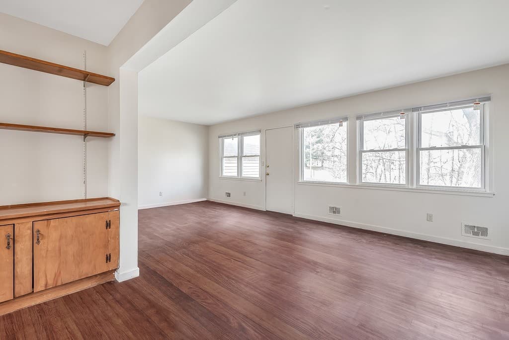 Springfield Apartment: 1 -16 Locust Road