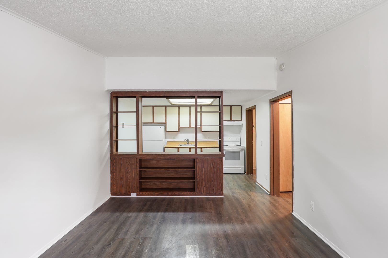 Haslett Apartment: 1373 Montgomery Court